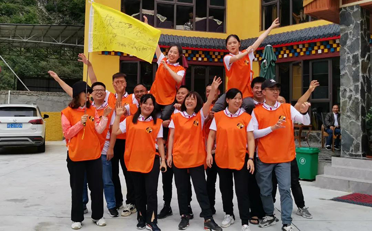 戰狼隊,口號:狹路相逢勇者勝.jpg 戰狼隊,口號:狹路相逢勇者勝.jpg