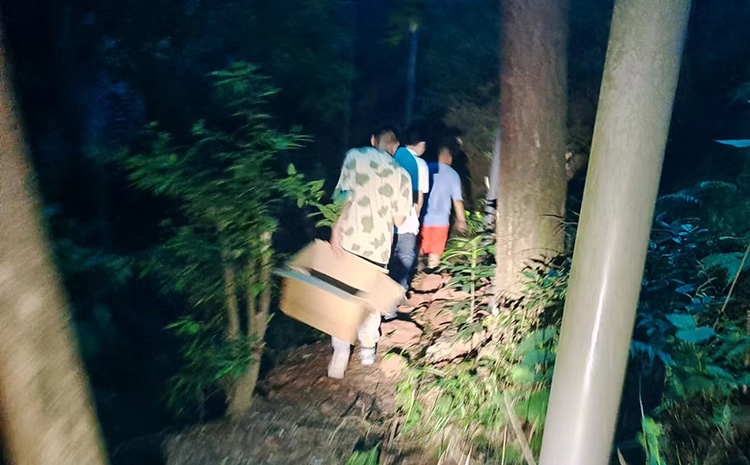 收工下班.jpg 收工下班.jpg